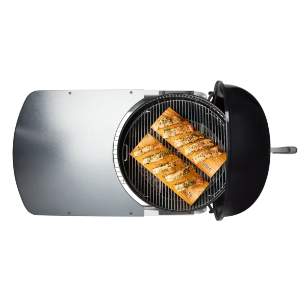 Weber Grill with Salmon on Cedar Planks PNG
