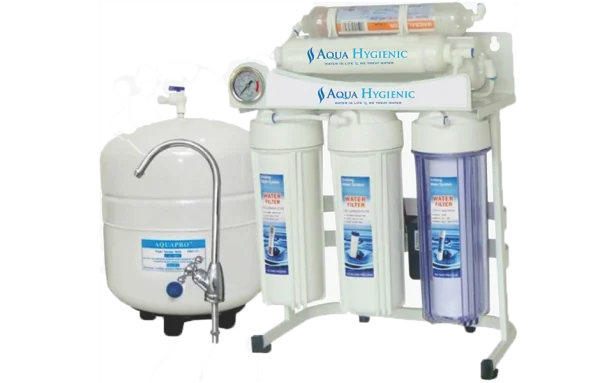 Home Water Purification System with Tank PNG